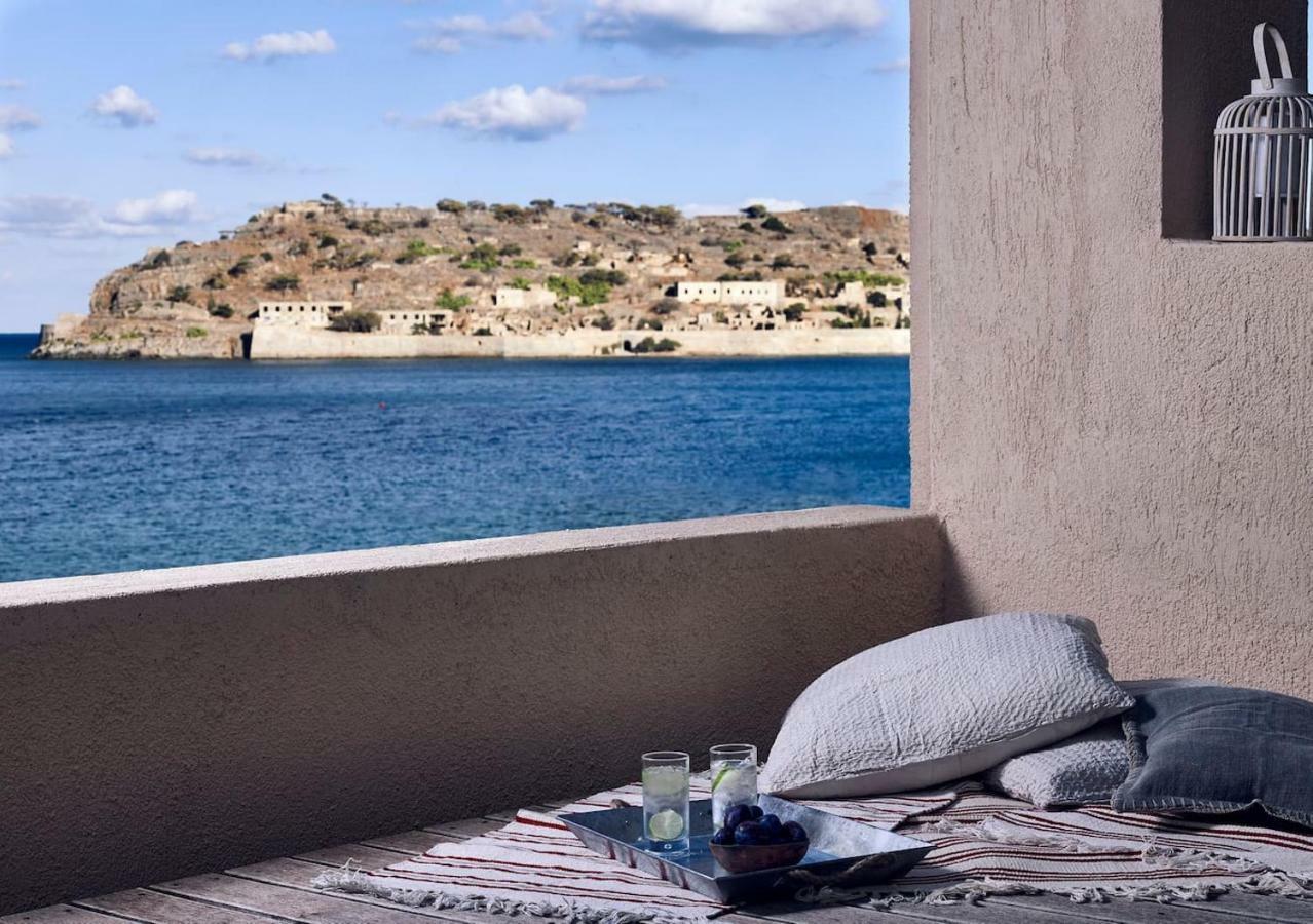Plaka Sea Front Residence エロウンダ エクステリア 写真